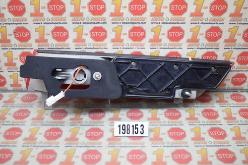 2002-2005 BMW 745i DRIVER/LEFT SIDE TRUNK LID MOUNTED TAIL LIGHT OEM - Picture 3 of 9