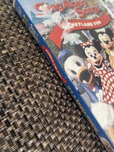 Sing Along Songs Disneyland Fun DVD It’s A Small World Rare - Picture 5 of 6