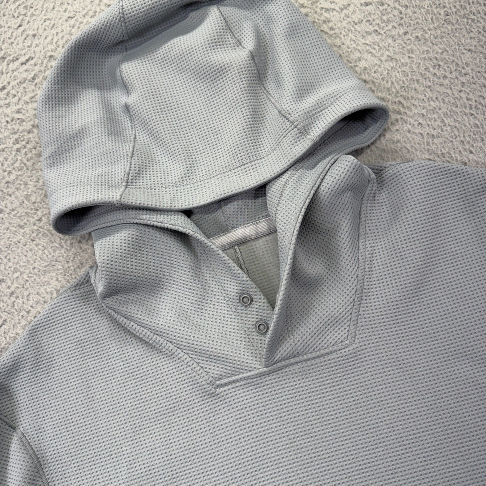 Lululemon Shift Stitch Hoodie Mens Medium* Gray Waffle Knit Henley Snap Pullover
Opens in a new wind