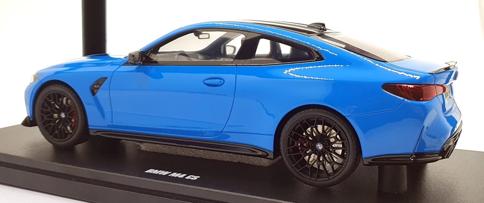 GT Spirit escala 1/18 resina GT511 - BMW M4 CS - azul Foto 2 de 4