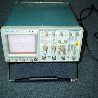 Tektronix 2455A 250 MHz 4 Kanal Oszilloskop gebraucht i.O.