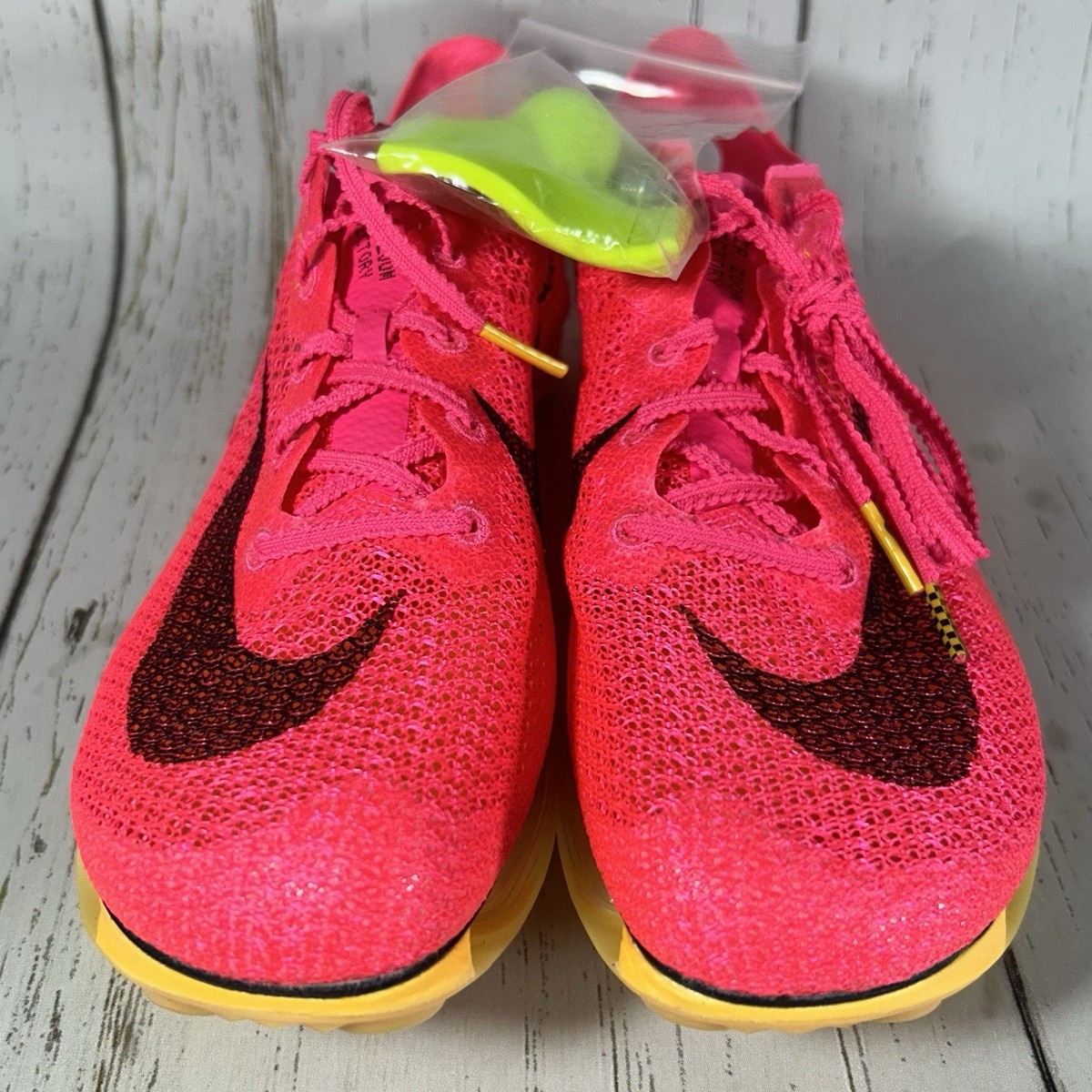 nike air zoom victory carbon plate