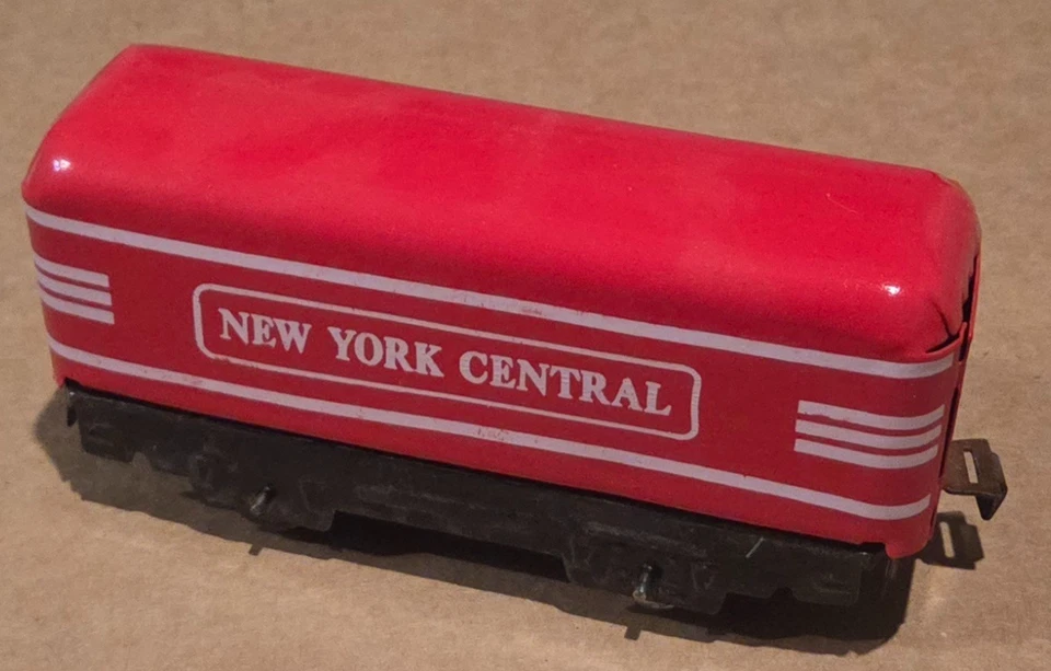 Custom Smoking Marx Red 494 Engine & Red Tender W/Pullman Passenger Cars  - Image 2 of 4