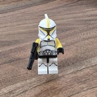 LEGO SW0481 Clone Trooper Commander Phase 1 Yellow Star Wars Minifigure 75021