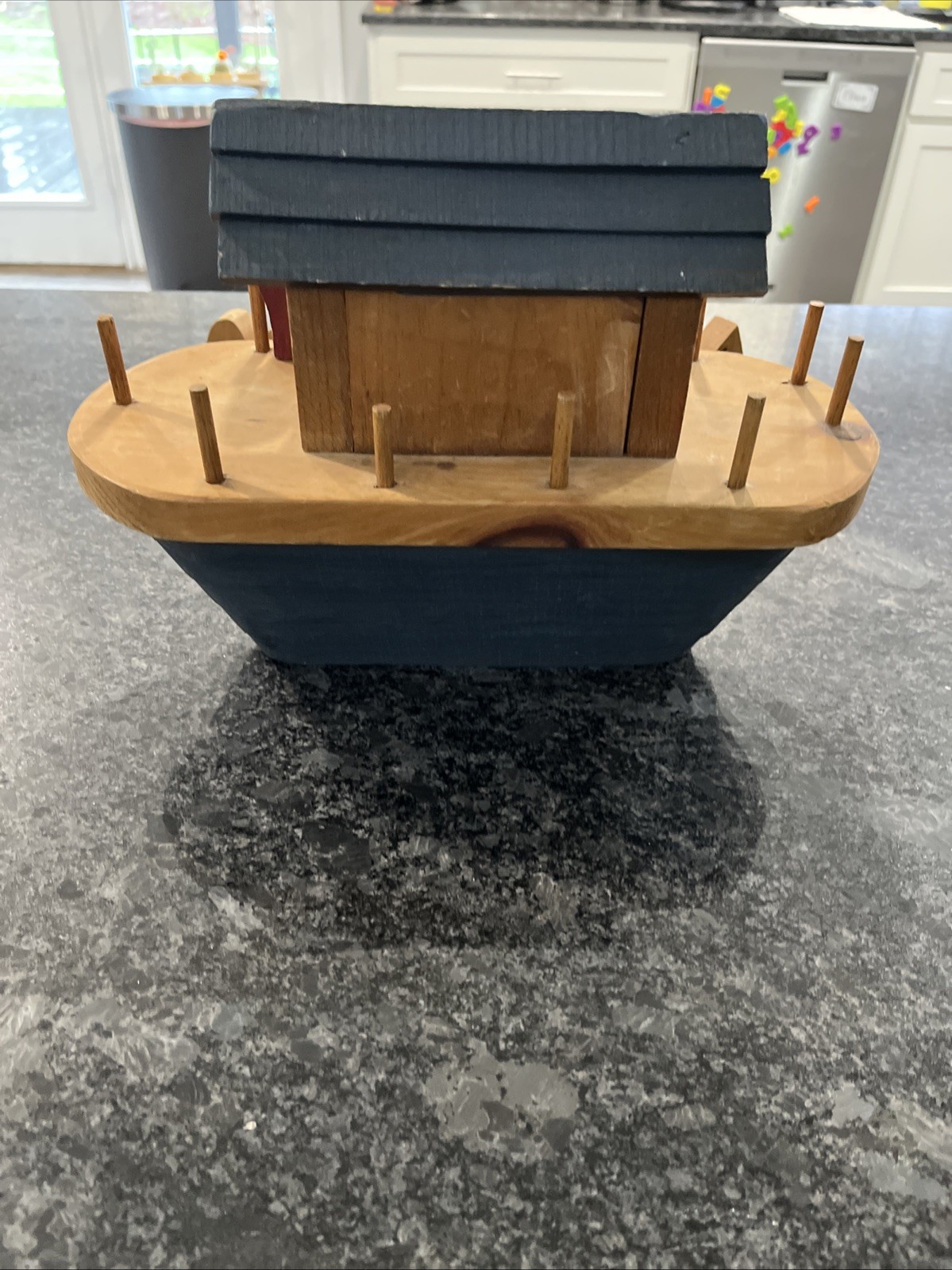 Vintage Carved Wooden Hand-Crafted Noah's Ark Toy Set Hand Painted 