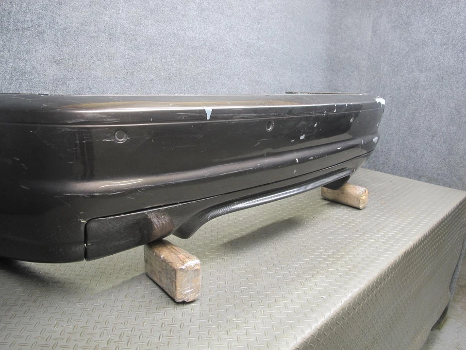 BMW E46 M3 2001-2006 CUBIERTA DE PARACHOQUES TRASERO CON DIFUSOR DE CARBONO Foto 2 de 4