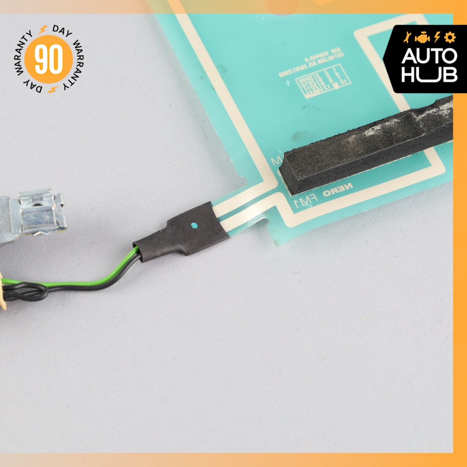 10-19 Maserati GranTurismo S M145 Rear Left Trunk Antenna 259910 OEM