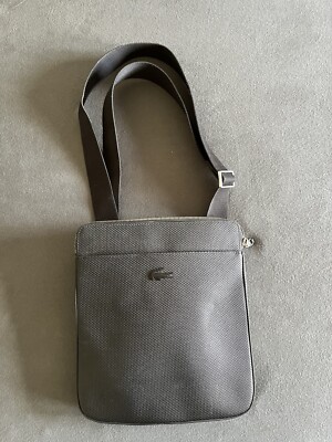 LACOSTE Umhängetasche 'Chantaco' in Schwarz Leder Neupreis 170 