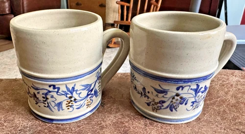 2 Great WILLIAMSBURG POTTERY Cobalt Blue Glazed Stoneware Mugs 14oz Grapevine