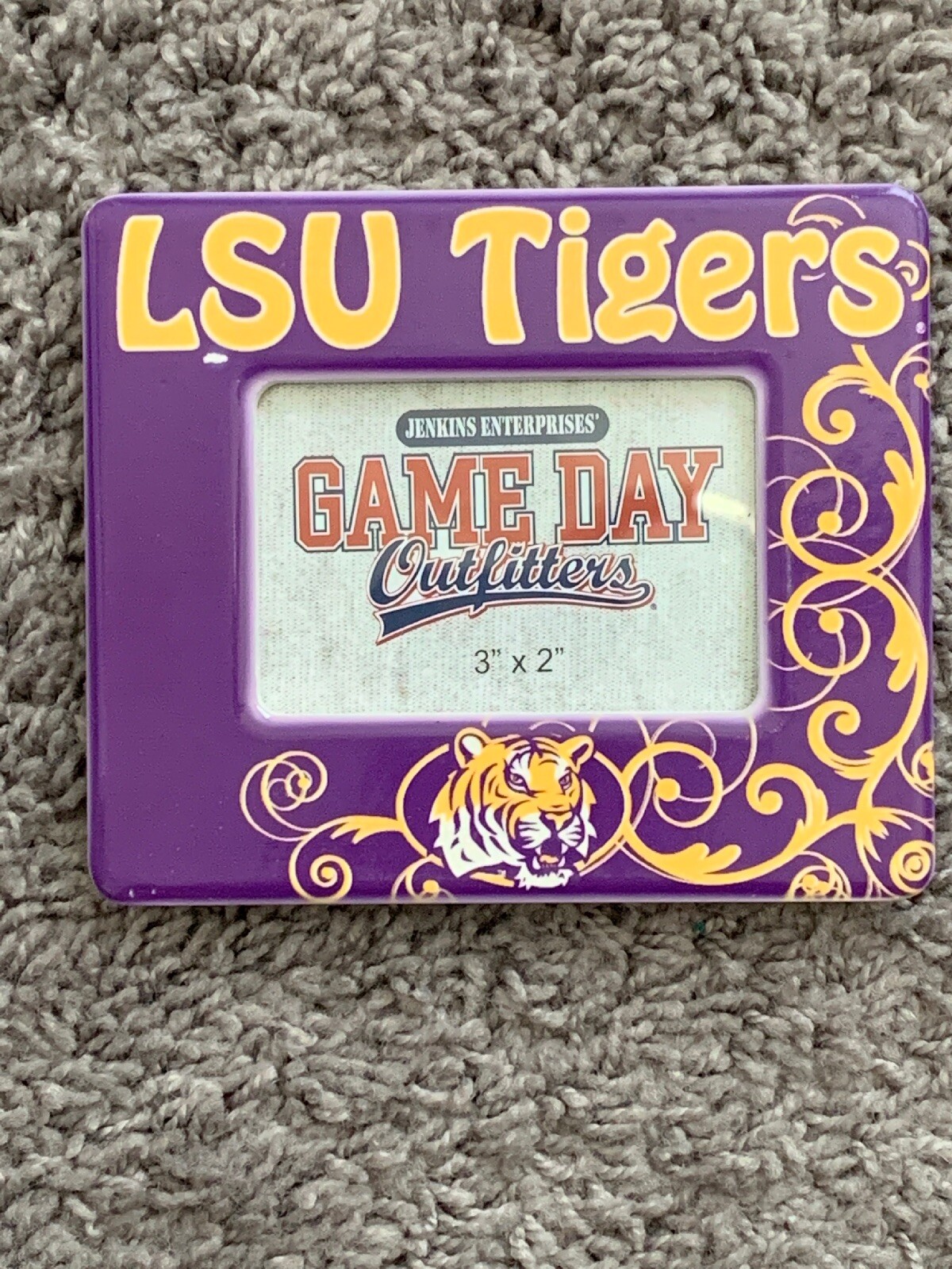 Picture 1 of 3