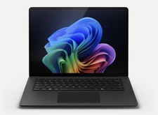 (New in unopened box) Microsoft Surface 7 laptop for business 15' 16GB/512GB/BLK