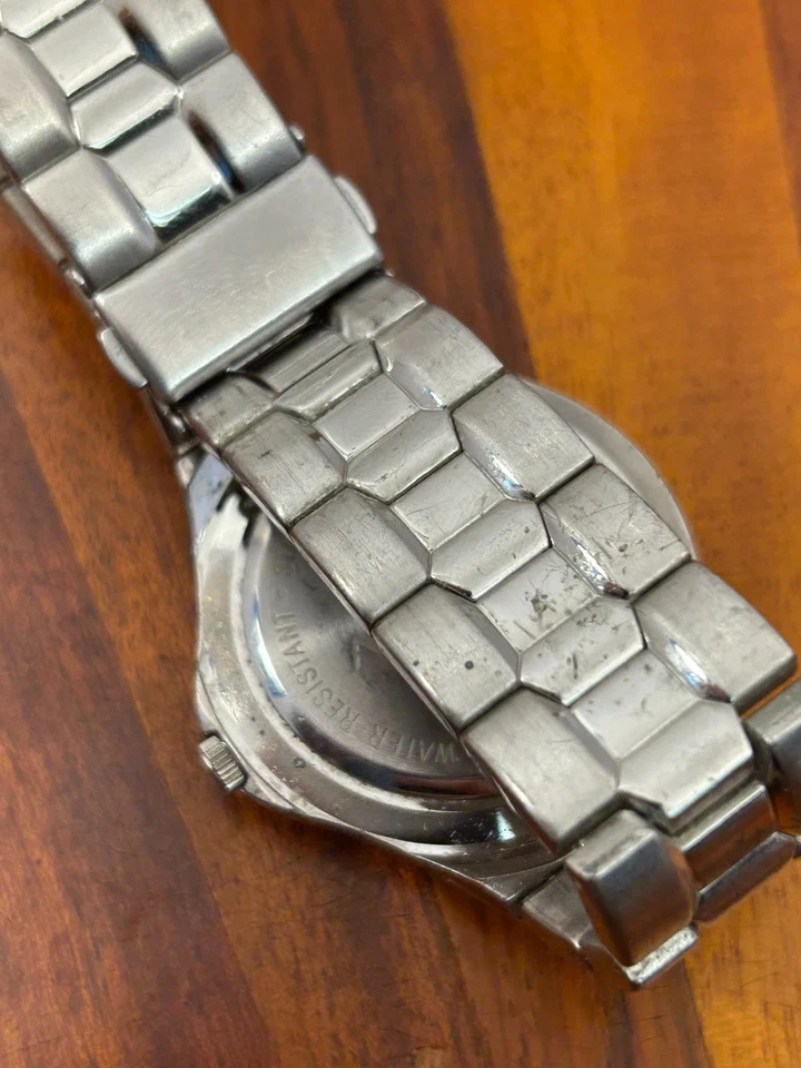 Часы мужские Azzaro Visit серебристые дата дайверский стиль 40 мм - новый аккумулятор - Изображение 4 из 4