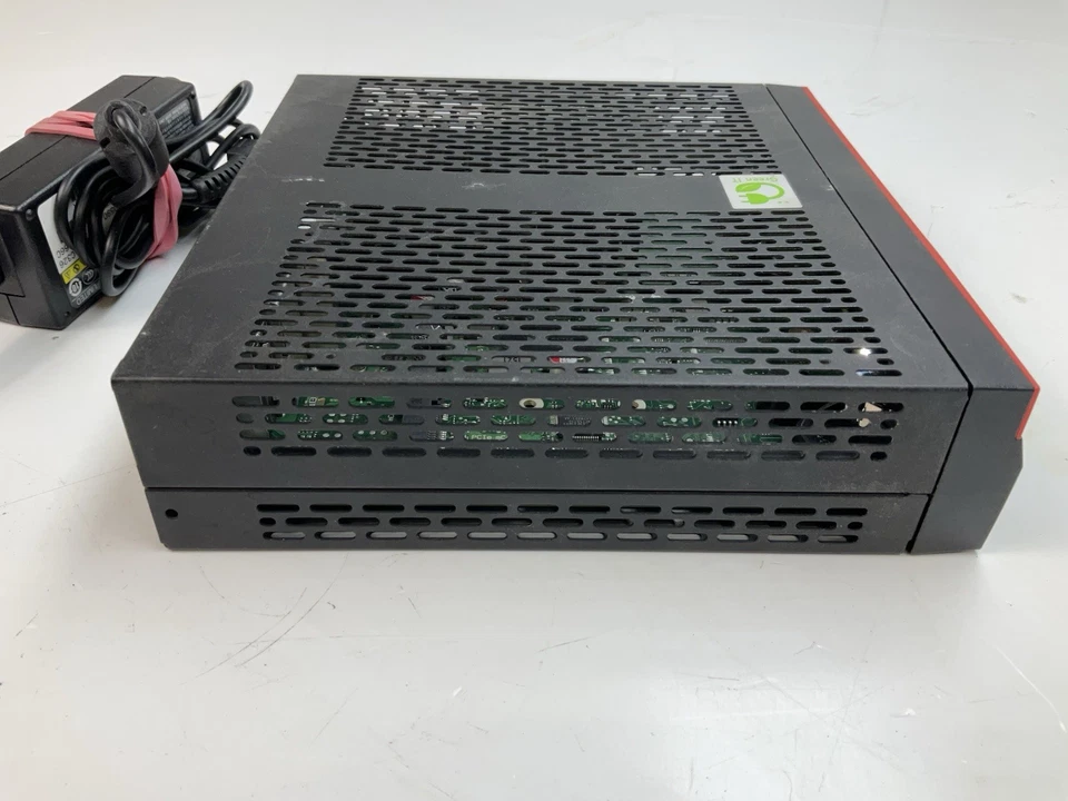 Fujitsu Futro S520 Thin Client Mini PC 2GB Ram 3GB Flash  - Image 4 of 4