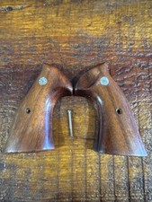 Vintage Smith Wesson K Frame Sqare Butt Smooth Target Presentation Grips.