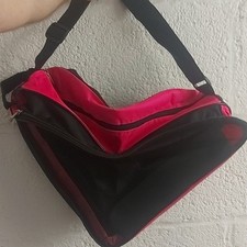 Tragetasche Sporttasche Herzförmig schwarz/p...