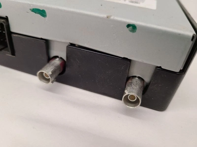 Módulo de comunicación telemática tablero central CADILLAC ESCALADE 18-20 84293872 Foto 3 de 4