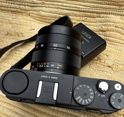 Leica X Vario Typ 107 - 18430 - w/ Leica Leather Case. Super Clean!