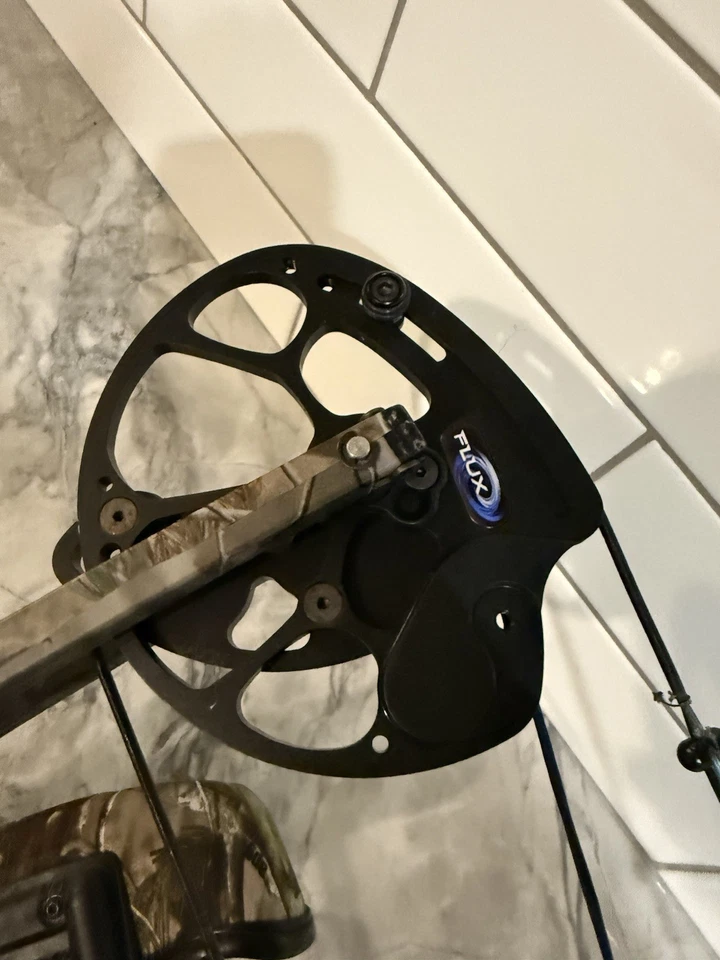 Levas de fundente para mano derecha Quest G5 Drive Bow 70 lb Foto 4 de 4