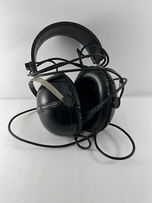 Pioneer SE-205 Headphones ~ Not Tested