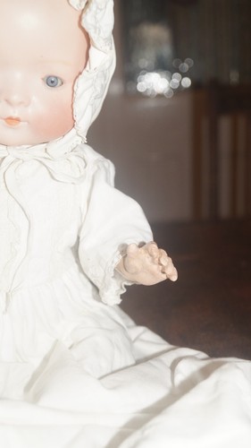 Antique German 17" Bisque Headed Baby Doll Closed Mouth Sleepy Eyes Bent Limbs - Picture 13 of 23