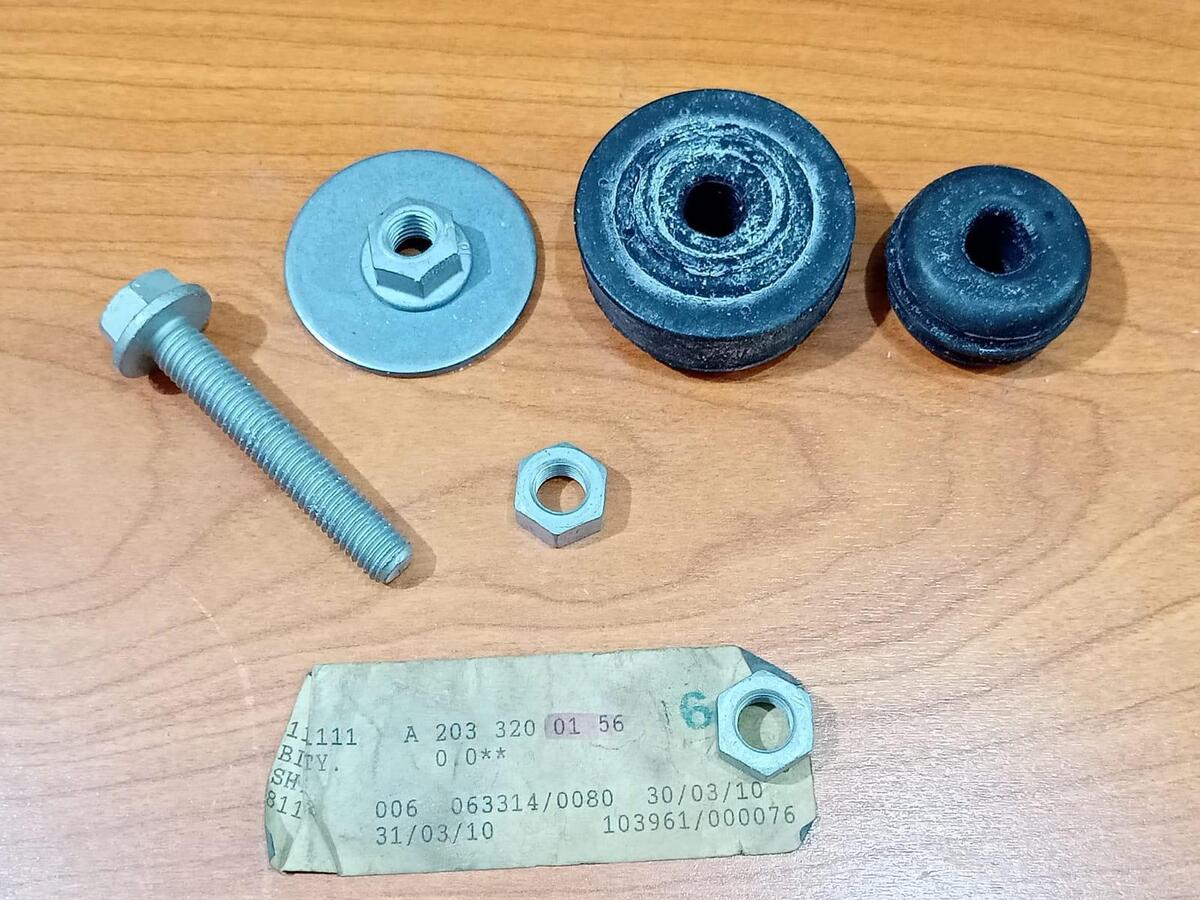 Original MERCEDES BENZ Shock Absorber Rear A2033200156 for Original MERCEDES BENZ Shock Absorber Rear A2033200156 for