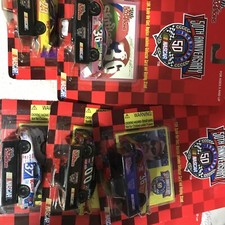 VTG LOT of 5 1996 / 1997 Racing Champions NASCAR Stock Car 1:64 Diecast Cars A4