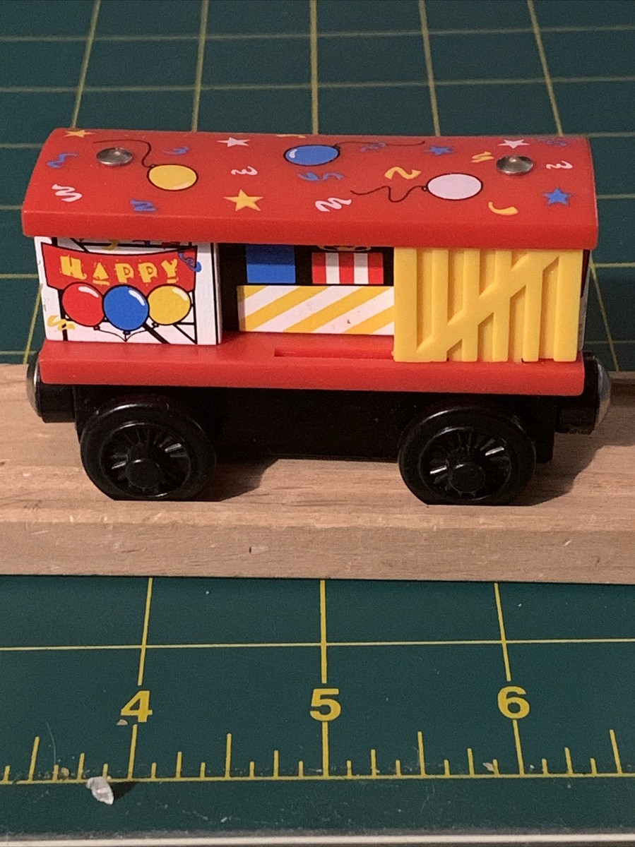 Thomas The Train Happy Birthday Box Car Wooden Railway Sliding Door 2003 Rare T4 | eBay Thomas The Train Happy Birthday Box Car Wooden Railway Sliding Door 2003 Rare T4 | eBay