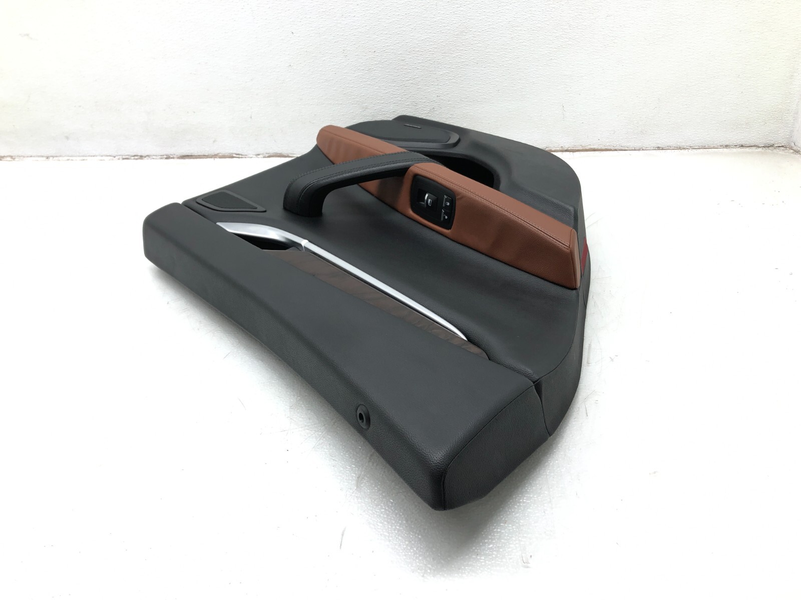 Maserati Ghibli 2014-2019 REAR+LEFT Door panel