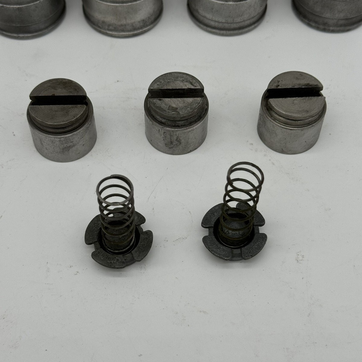 Austin Healy 3000 Girling Wheel Cylinder Set 303380W Austin Healy 3000 Girling Wheel Cylinder Set 303380W