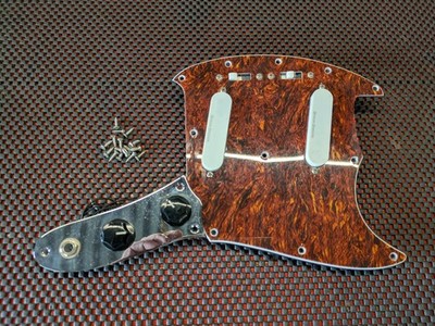 Squier Vintage Modified Mustang Loaded Pickguard Duncan Designed Alnico Pickups