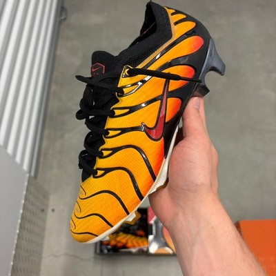 Nike air max plus soccer