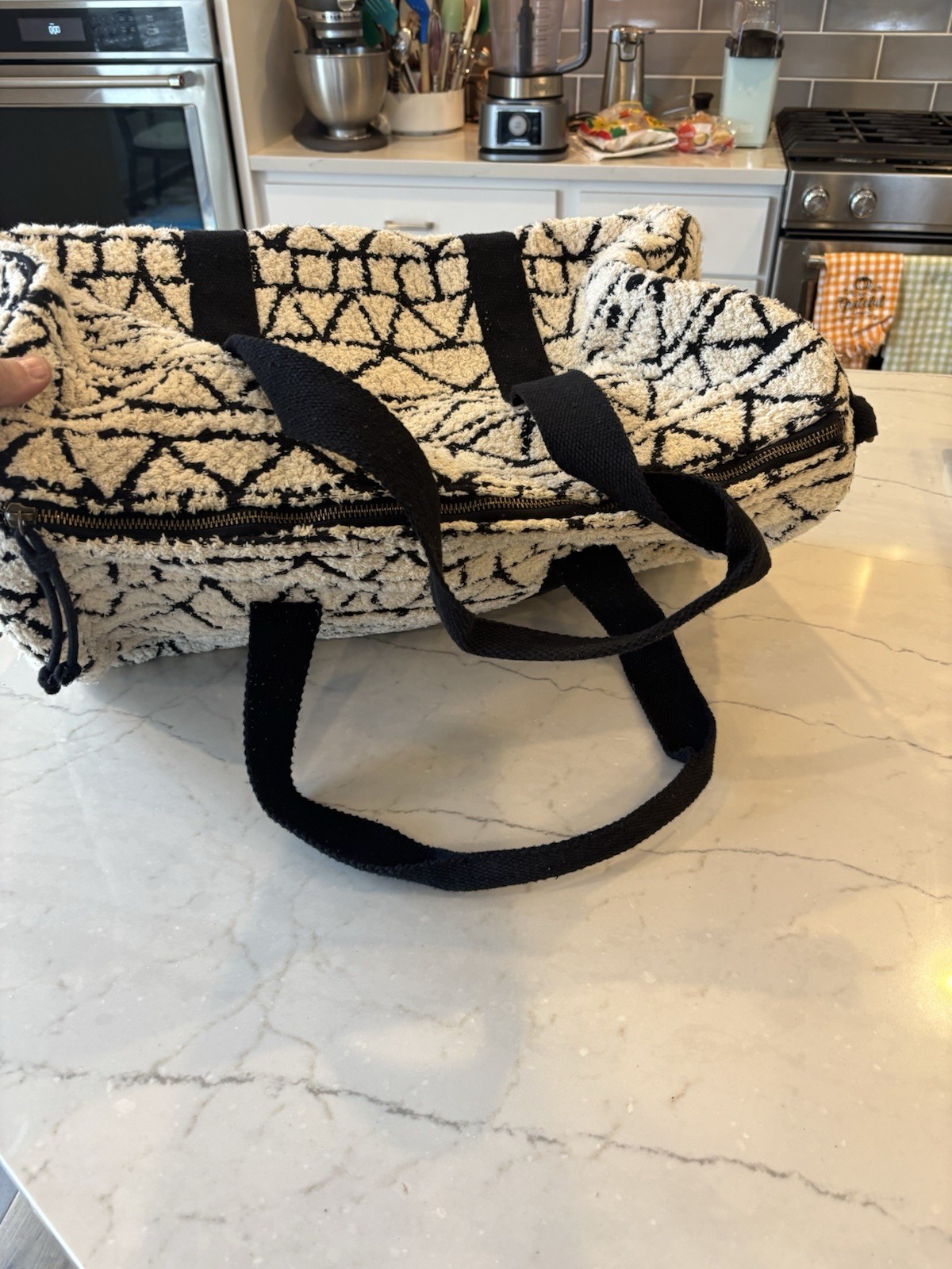 Universal Thread Geometric Print Carpet Duffle Bag - image 6