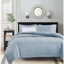 NEW  COZY SOFT LIGHT BLUE MODERN CLASSIC ELEGANT TEXTURED QUILT SET  SHAMS