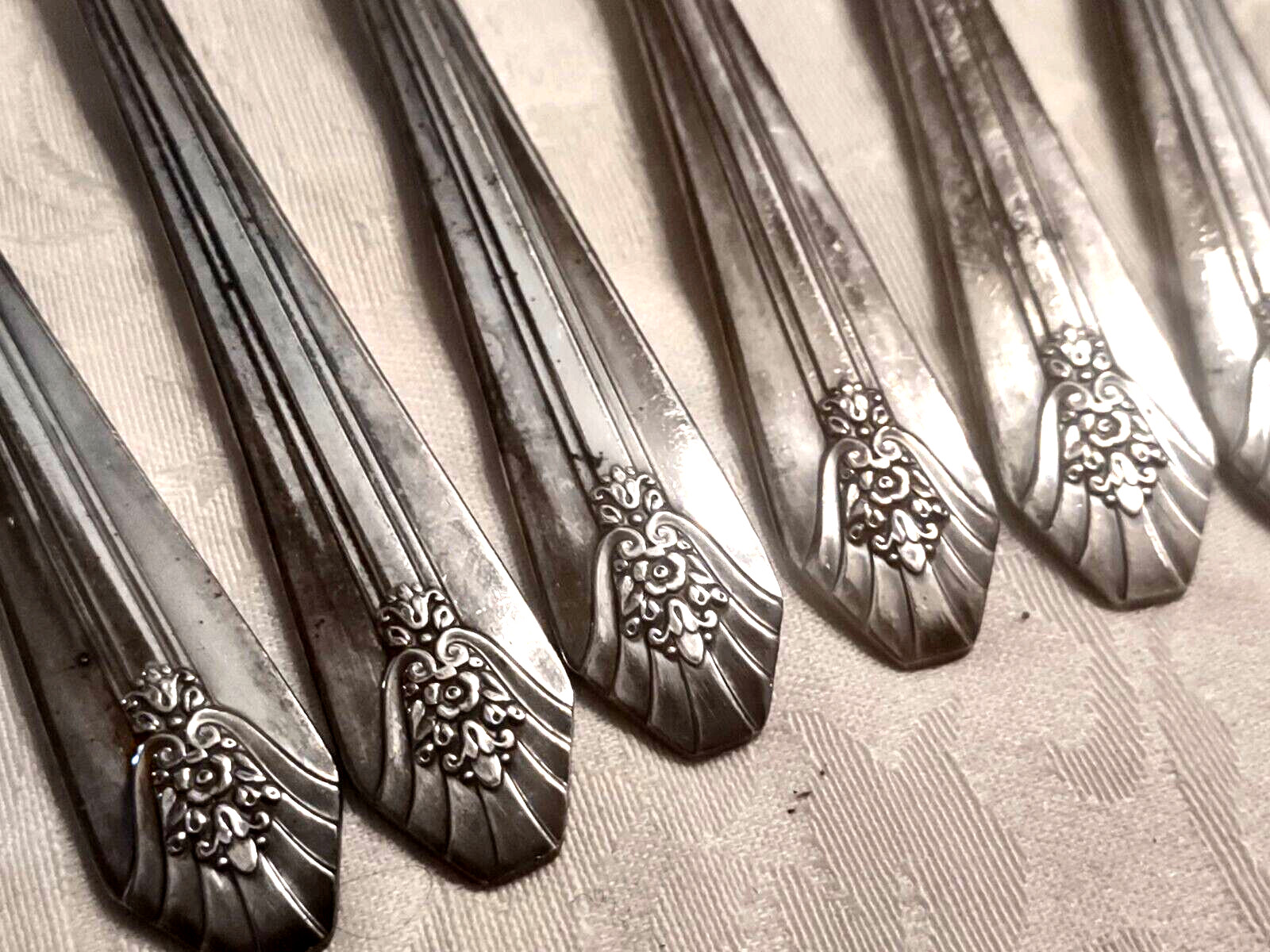 7 IMPERIAL 1939 Silver Plate Silverplate VTG Grille Forks Wm Rogers Sectional