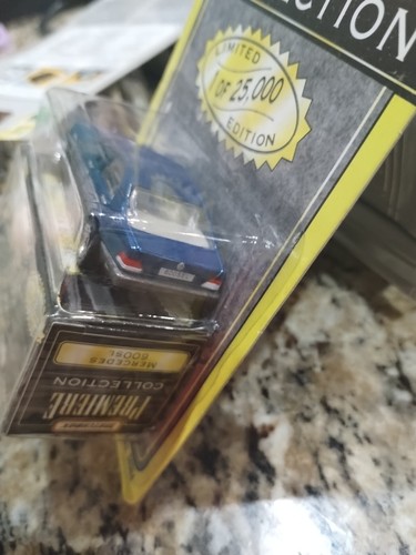 MATCHBOX WORLD CLASS 1/64 SCALE Blue MERCEDES 600 SL WITH OPENING DOORS ERROR - Picture 7 of 9