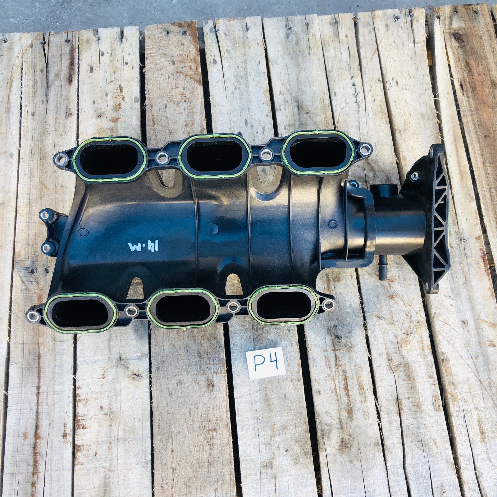 2014 - 2017 Maserati Ghibli Turbo Engine Air Intake Manifold OEM 06700315280
