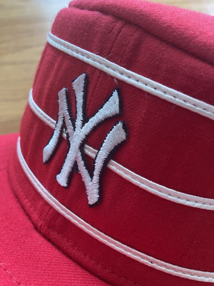 VTG New York Yankees New Era pro model 7 1/8 fitted Pillbox