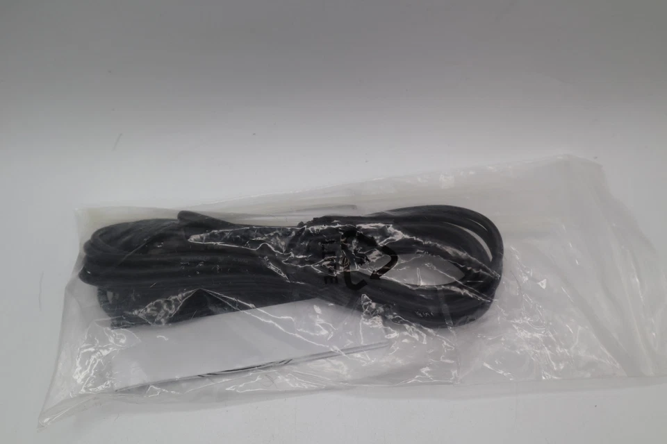 APC Temperature Sensor Environmental Probe Transmitter Cable AP9335T - Image 2 of 4