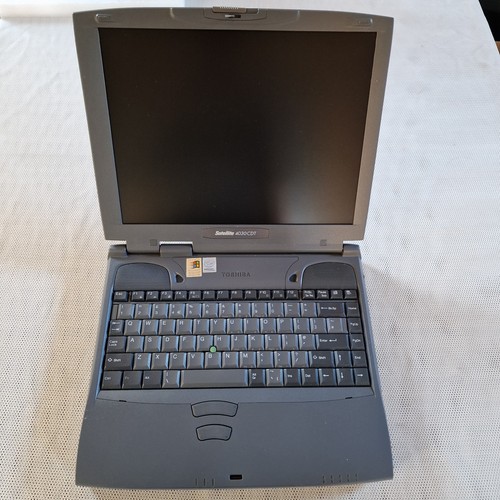 Toshiba Satelite 4030CDT vitange laptop, Celeron, NO HDD, TESTED TO BIOS ONLY - Picture 6 of 20