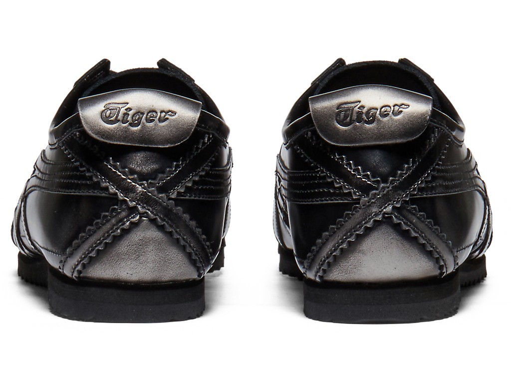 1181A597-002 Onitsuka Tiger MEXICO 66 DELUXE BLACK GUNMETAL (Men's