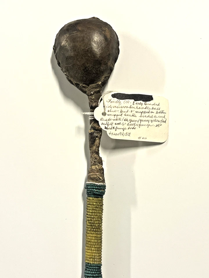 Bastón de baile de madera con cuentas indio nativo americano original; 29"; finales de 1800 Foto 2 de 4