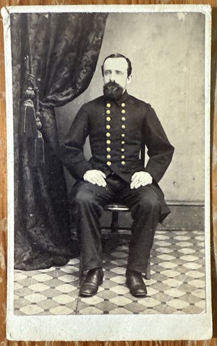 CDV Civil War officer, seated. No backmark.