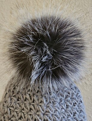SURELL Knit Fleece Lined Beanie Hat With Genuine Fox Fur Pom  display picture 3