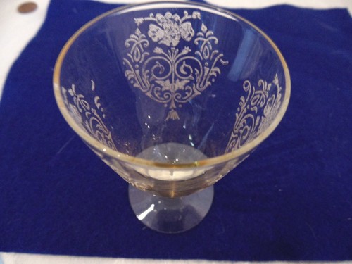 ¿8 vasos Cambridge de colección? Topacio Amarillo Grabado Copas Cordiales Licor 3 3/4" - Imagen 2 de 10
