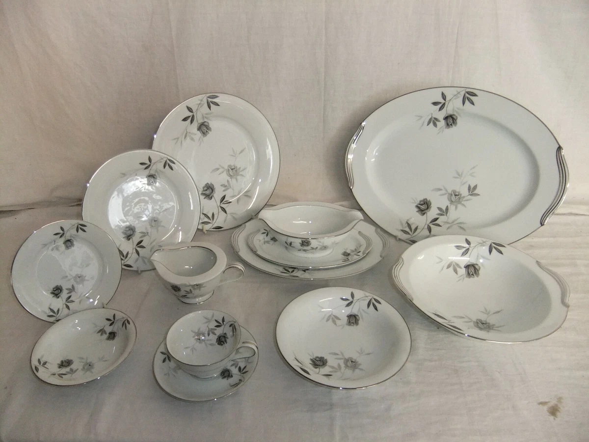 c4 Porcelain Noritake China Japan pattern no.5851 Rosamor mid