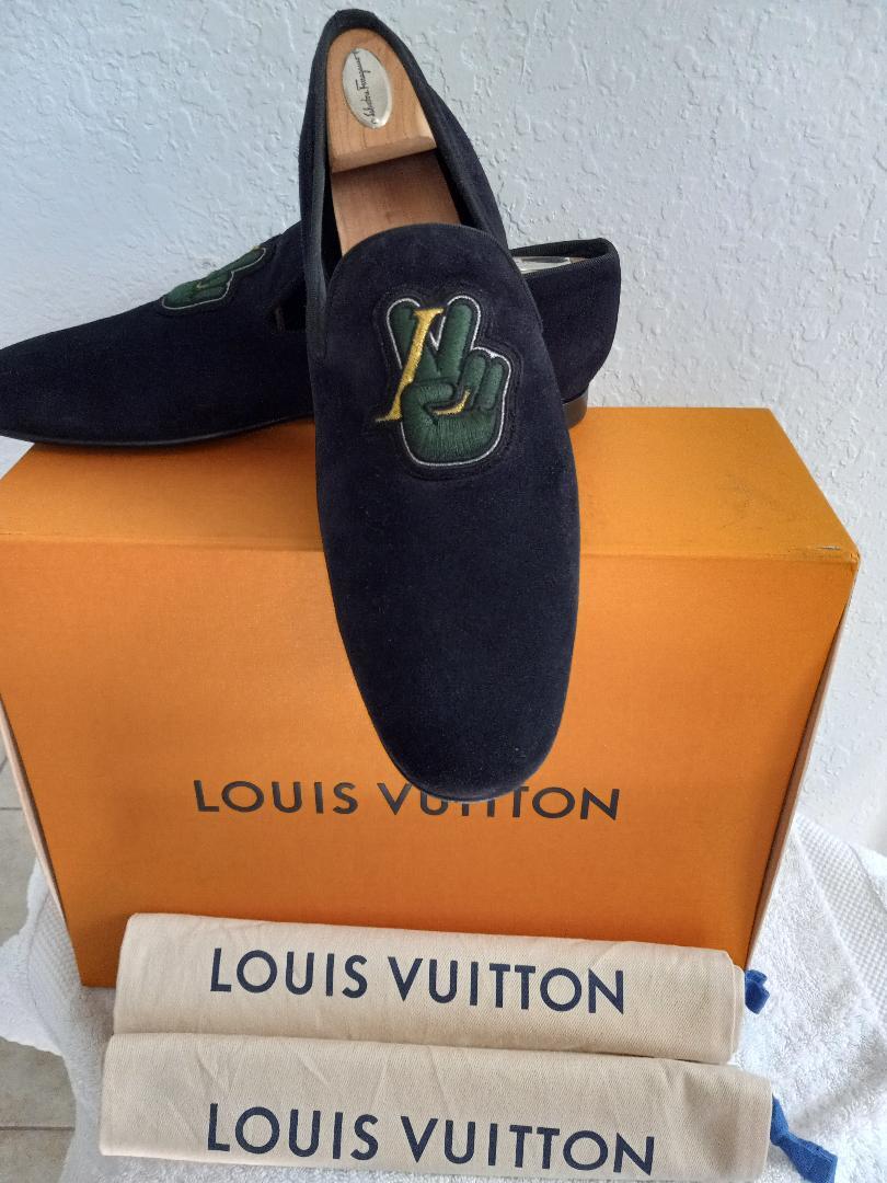Louis Vuitton Black  display picture 2