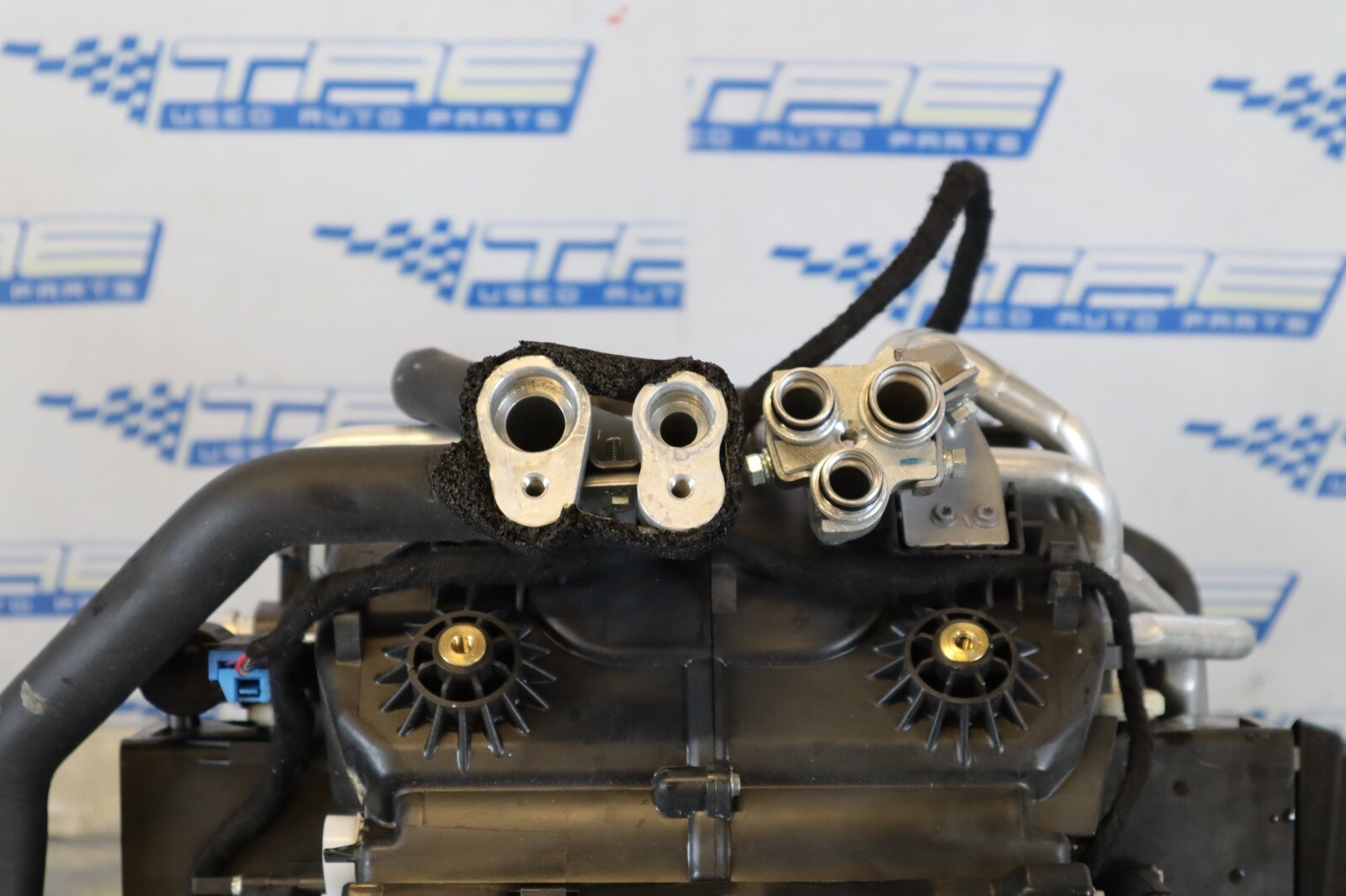 2014 AUDI R8 V8 QUATTRO AWD 4.2L OEM A/C & HEATER EVAPORATOR HOUSING #1339