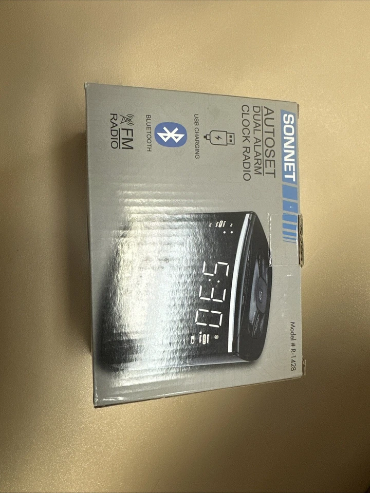 Sonnet R-1428 0.9” LED FM Clock Radio w/ Bluetooth Speaker & USB Charging Port - Image 4 of 4