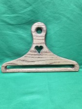 VTG Heart Wooden Clothes Hanger Scarf Tie Country Farmhouse Folk Art