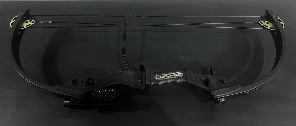 Barnett Tomcat Child’s Bow And Arrow Bow Only Buy Now - Image 4 of 4